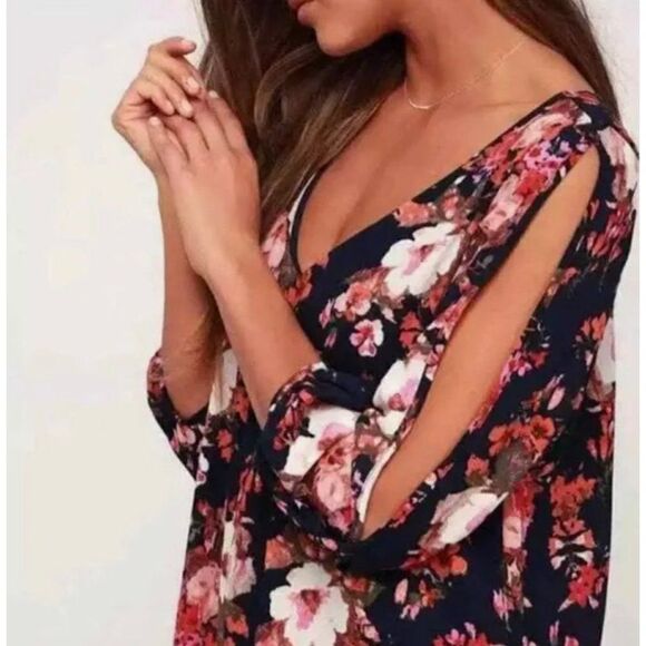 Lulu’s Floral Split Sleeve Mini Dress Size M - Picture 4 of 10